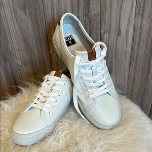 Frye Cream Leather 7.5 Casual Sneakers